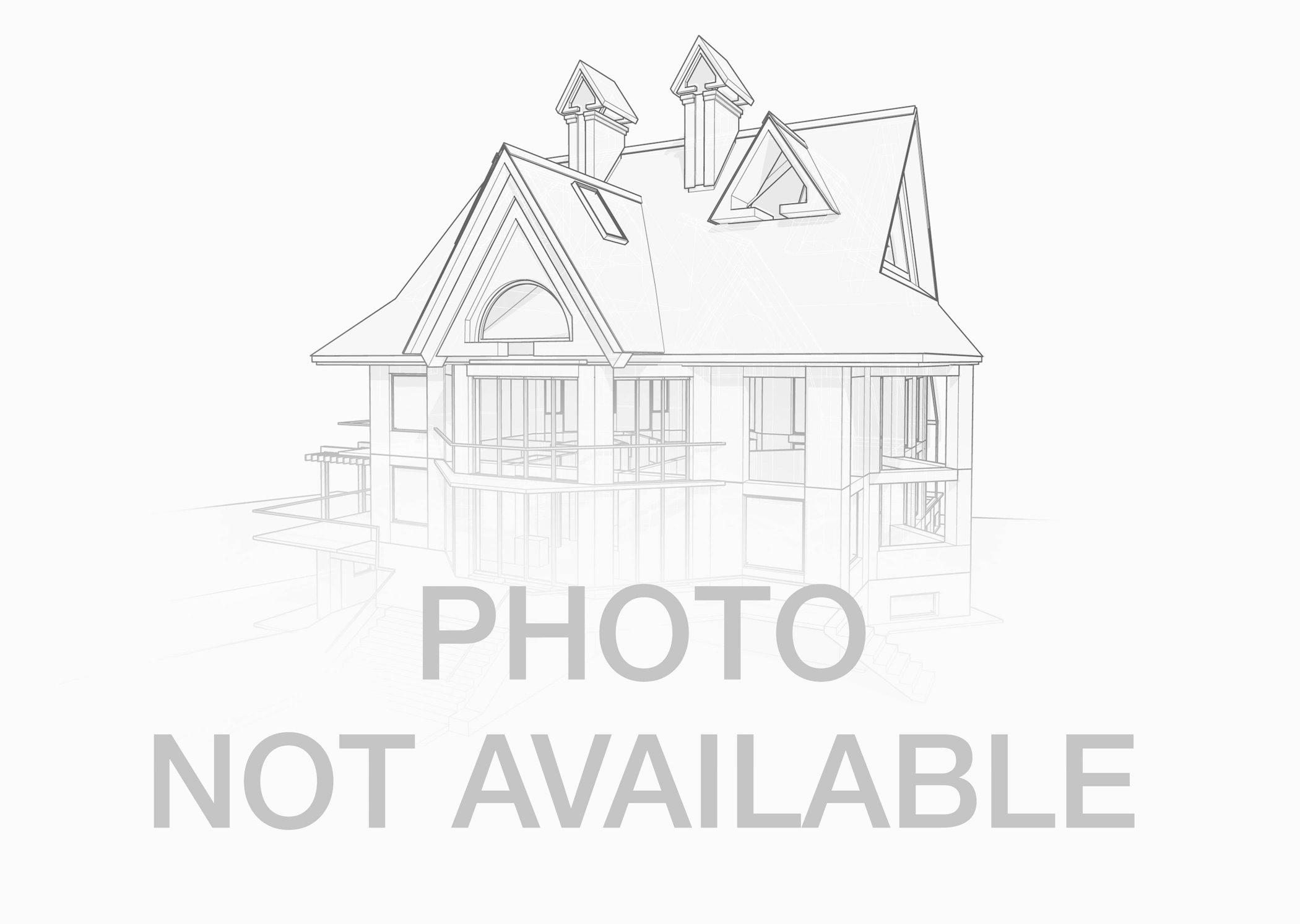112 Waterbury Circle 